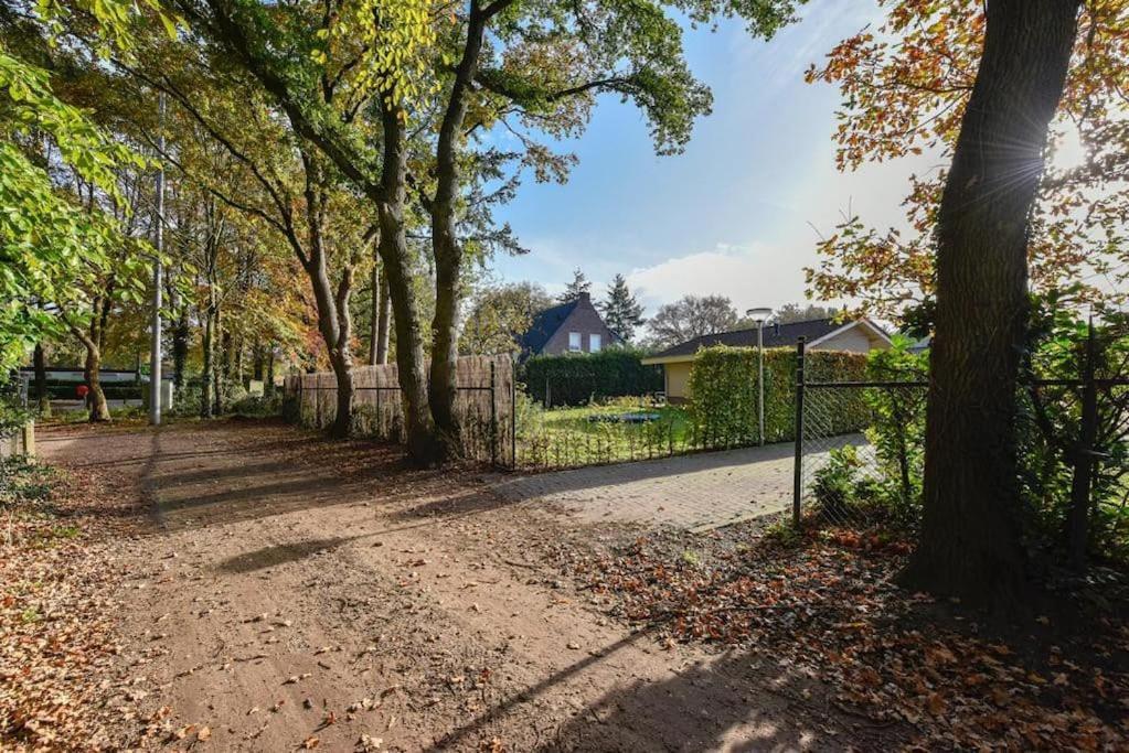 Huinerhofje 2 - Vrijstaand Met Grote Omheinde Tuin, Rust, Privacy En Nabij Bossen Villa Путен Екстериор снимка